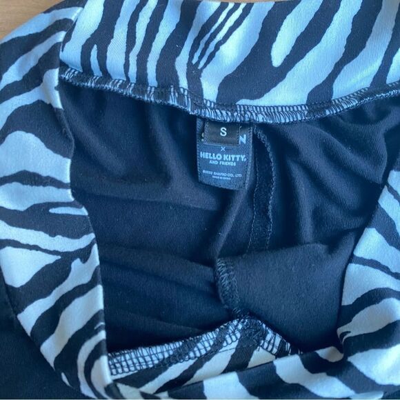 Hello Kitty Black Bike Shorts Size Small - Picture 4 of 4